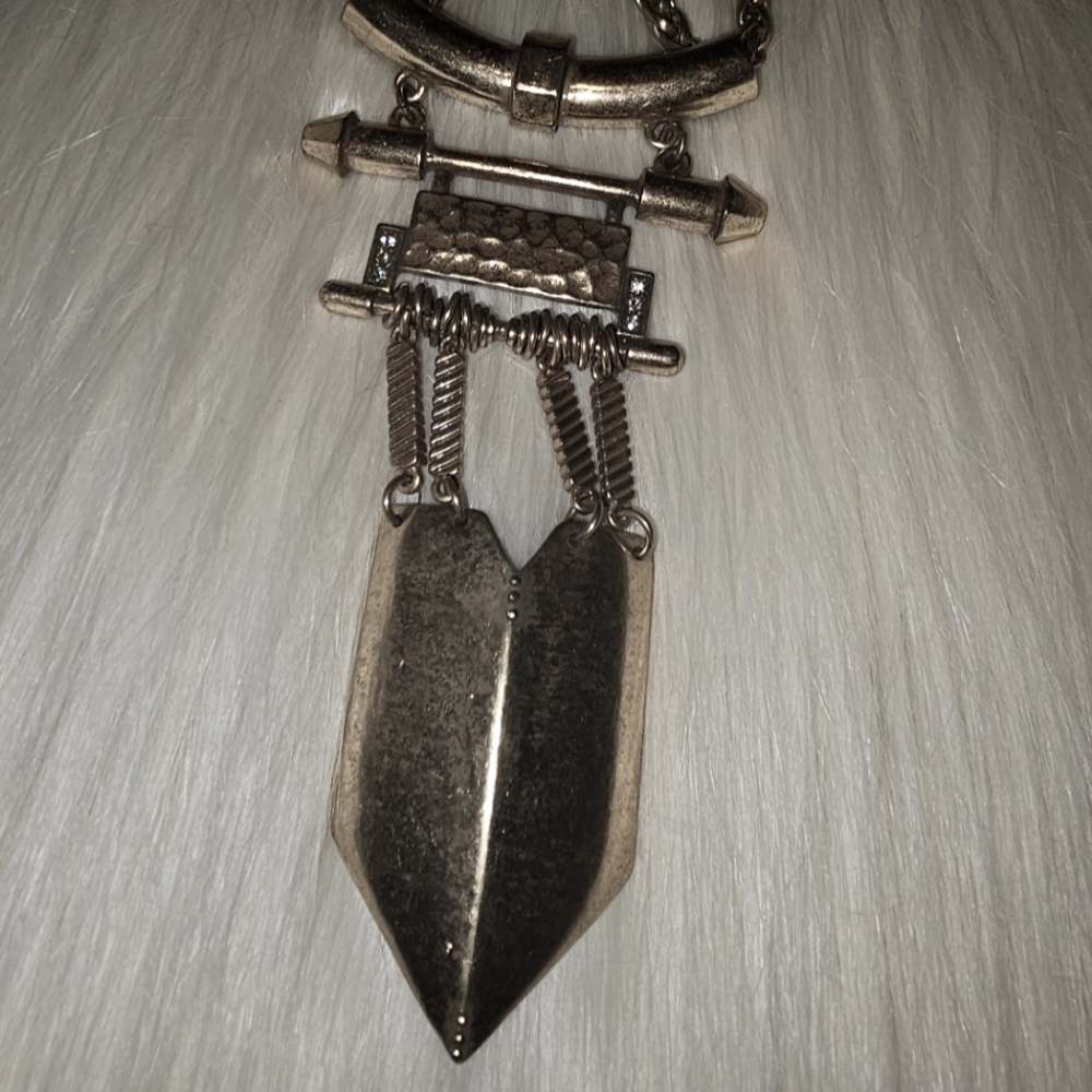 Arrow Necklace | Gold Plated